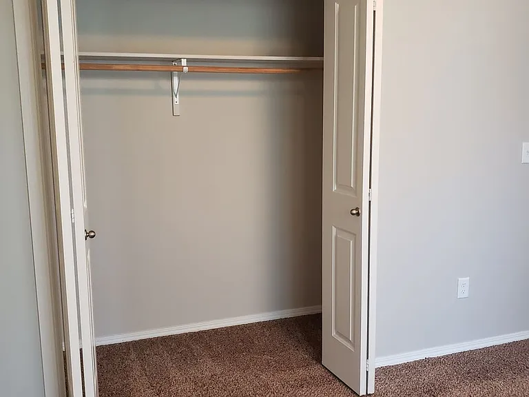 1452 N Allumbaugh St — Photo 15
