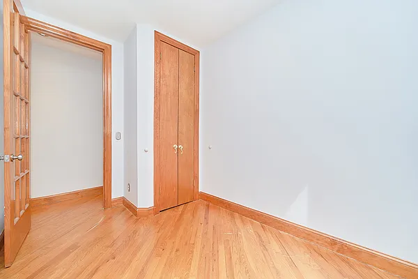 Rented by Living New York | media 12