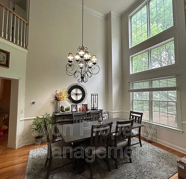 240 Sanctuary Dr — Photo 14