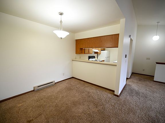 5th image of 601 E Oak St #19753006