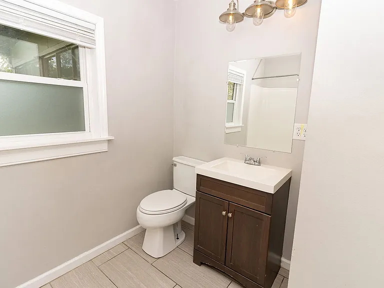 124 S Seminole Dr #A — Photo 13
