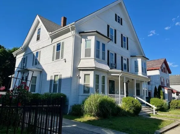 222 Carrington Ave, Woonsocket, RI 02895
