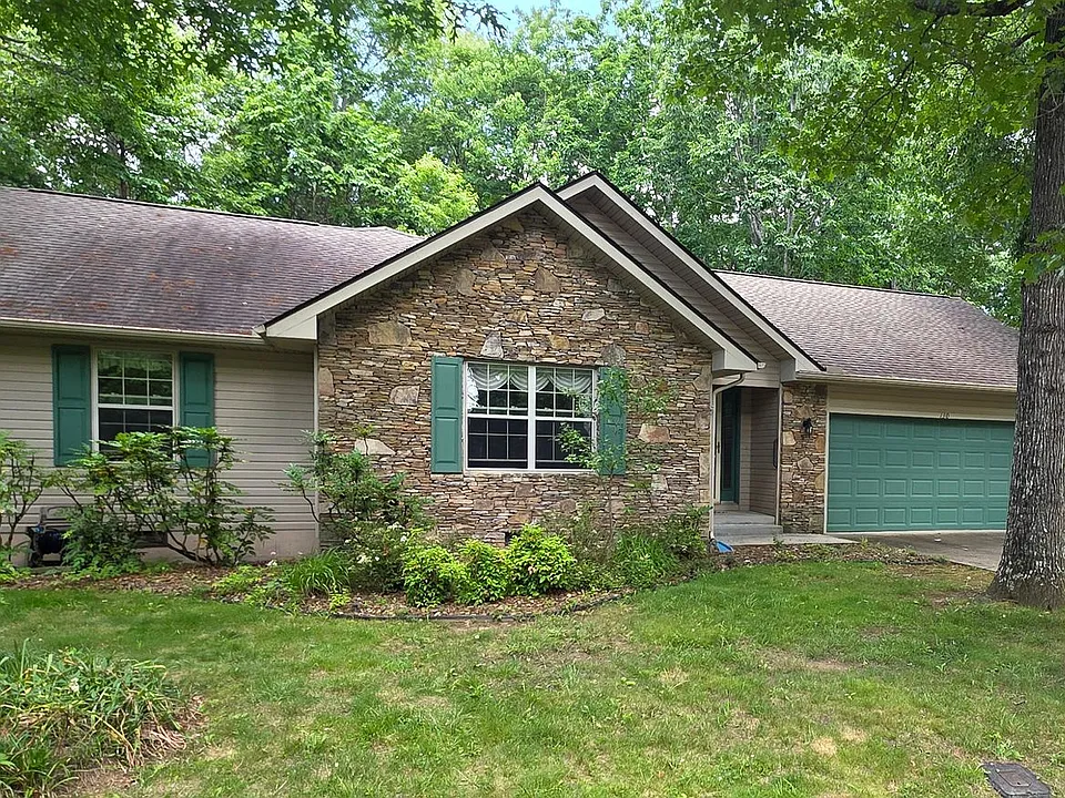 130 Berkshire Loop