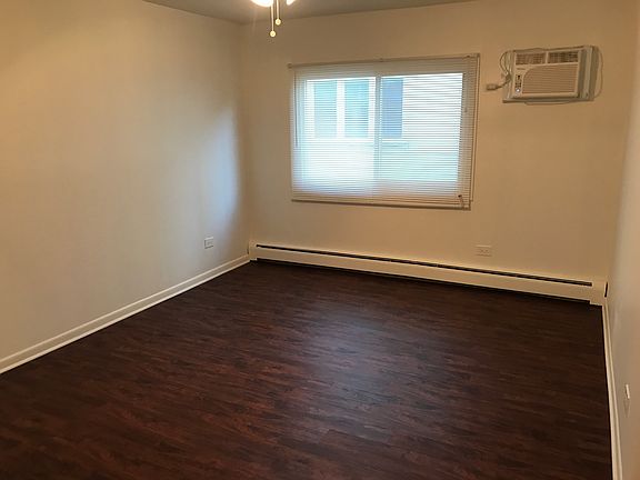5th image of 1443 Ashland Ave APT 12