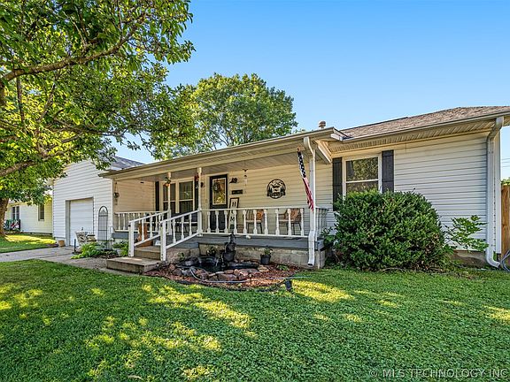 315 SE 12th St, Pryor, OK 74361 | Zillow