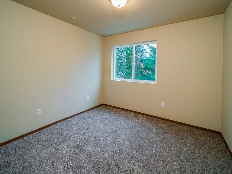 4303 113th Place NE — Photo 5