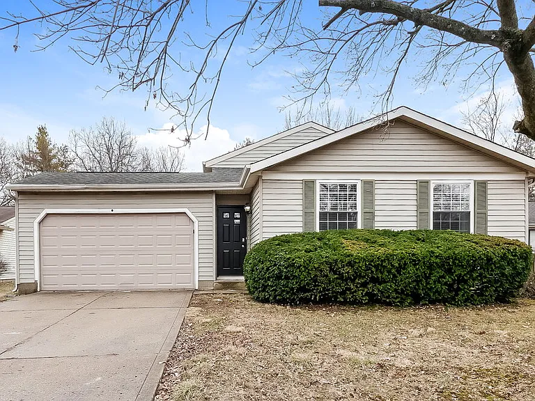 5575 Freedom Ct — Photo 1