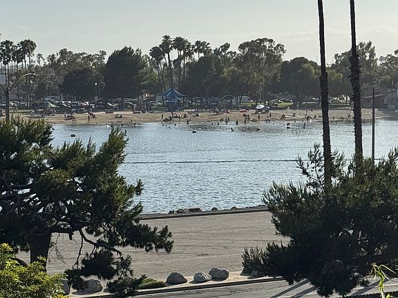 3rd image of 7333 Marina Pacifica Dr S #7333