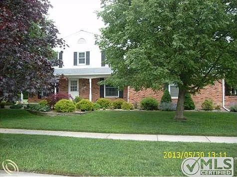 46154 Academy Dr photo 1