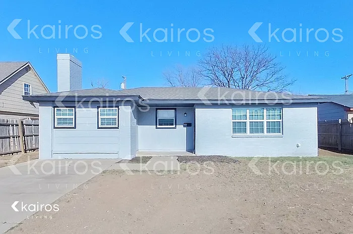 4405 Crockett St — Photo 1