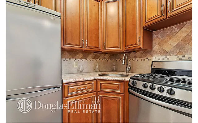 Rented by Douglas Elliman | media 9