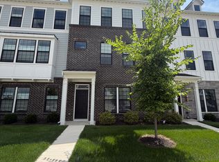 3263 Morab Dr, Zionsville, IN 46077
