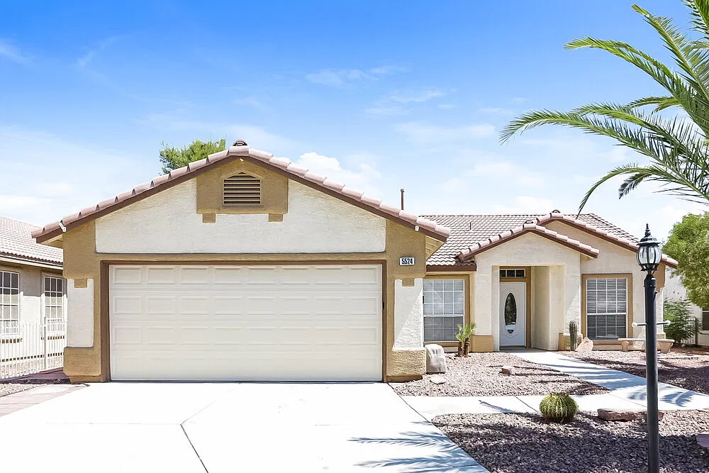 3 bed, 2.0 bath, 1587 sqft, $2,165 — Photo 1