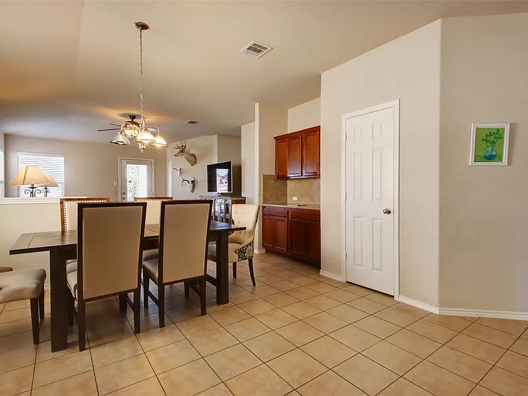 2731 Herrington Cv — Photo 16