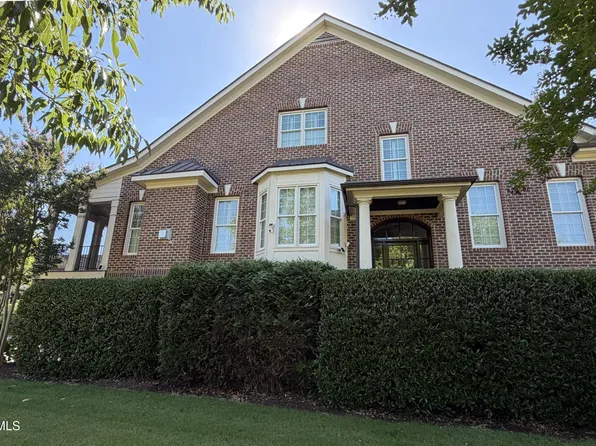 7628 McCrimmon Pkwy, Cary, NC 27519
