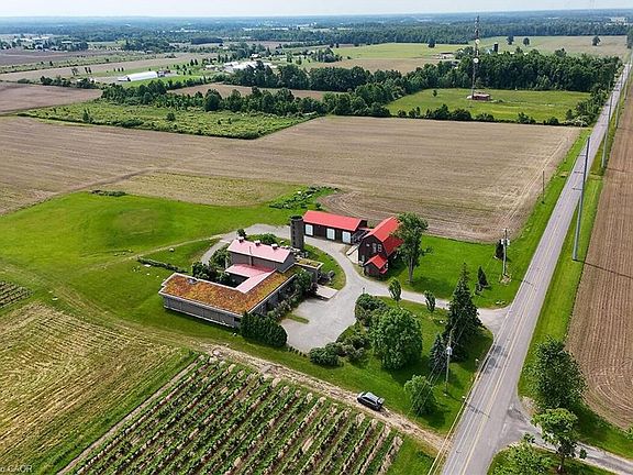 5th image of 3749 Walker Rd