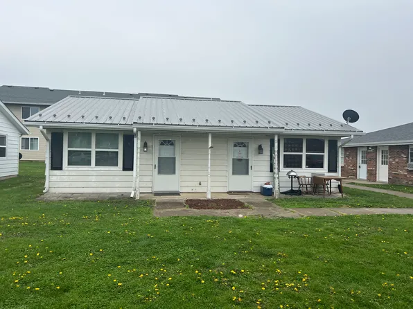 403 Rennaker St #6, La Fontaine, IN 46940