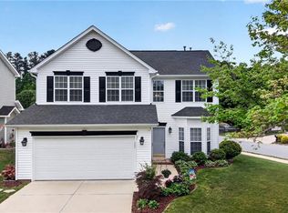 2 Pilot Ridge Ct, Greensboro, NC 27407