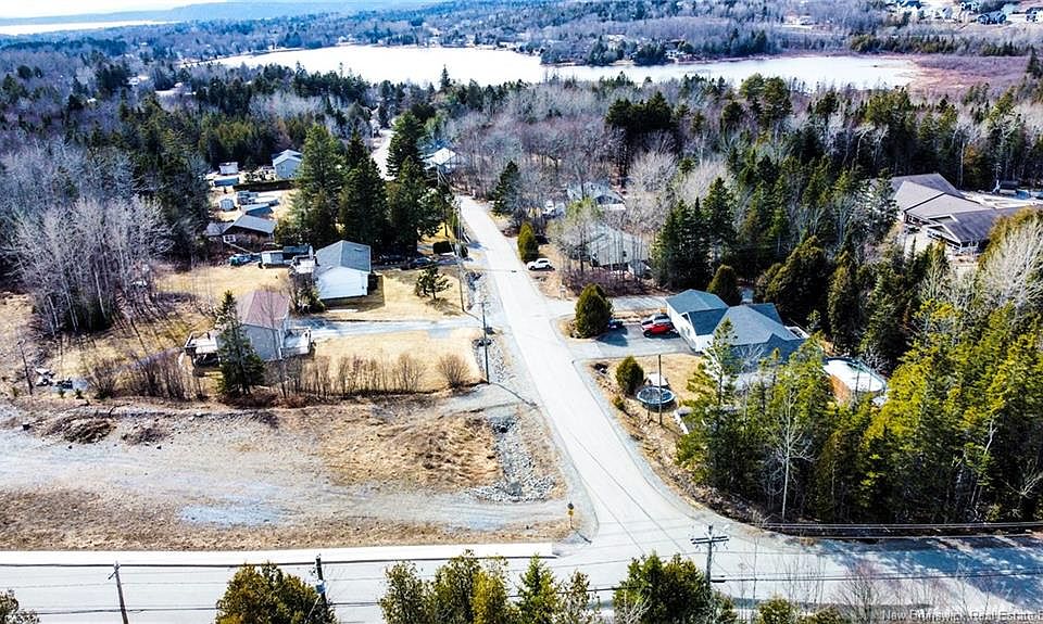 1st image of 1 Hovey Rd