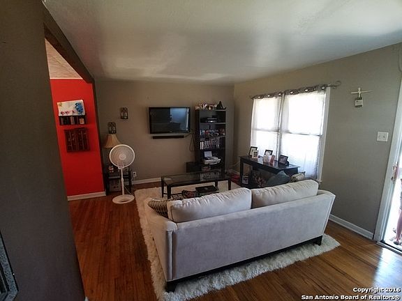 2nd image of 1218 El Monte Blvd