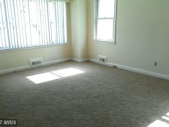 3rd image of 3504 Mayfair Rd