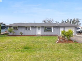 130 Sunset Ln, Tillamook, OR 97141