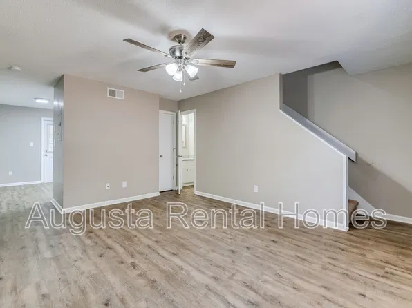 122 Chalet North Ct #122, North Augusta, SC 29841