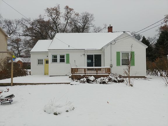 3rd image of 2126 W Norton Ave