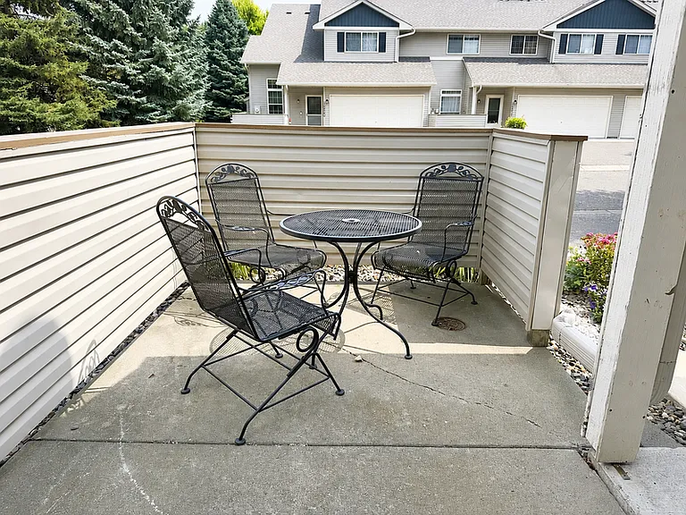 13849 Hyacinth Dr — Photo 14