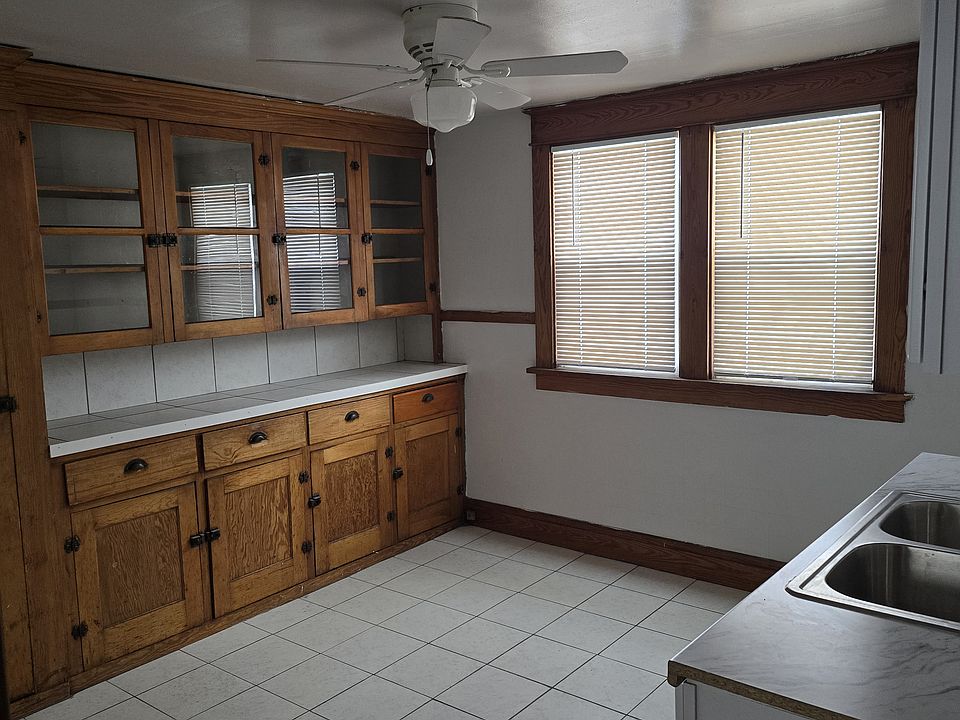 1st image of 17 Gerald Ave Unit 2