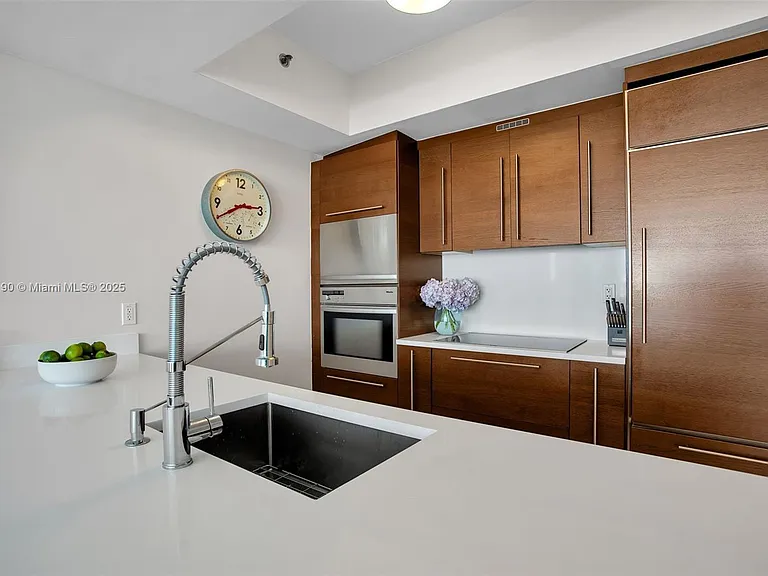450 Alton Rd #2110 — Photo 8