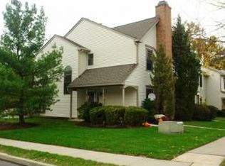 17 Devon Ct, Robbinsville, NJ 08691