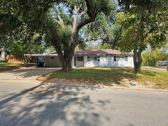 2nd image of 606 Murray Ave