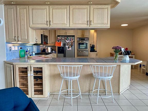 5th image of 3340 N Lake Shore Dr #19P