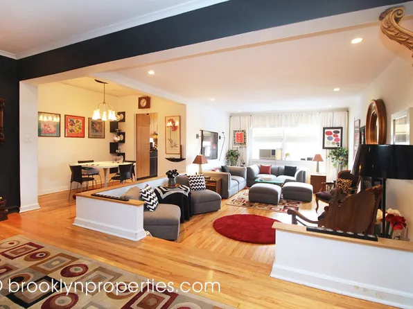 915 East 17th Street image 1 of 13