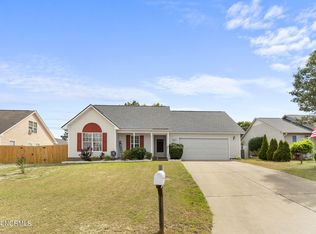 3211 Lubbock Dr, Hope Mills, NC 28348