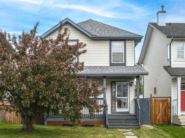 170 SW Arbour Grove Close NW, Calgary, AB T3G 4J2