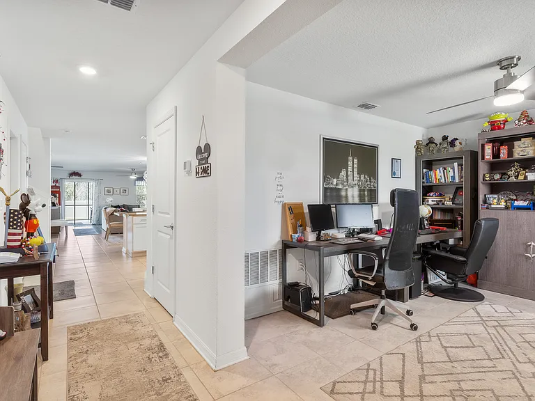 4382 Finch Ln — Photo 6