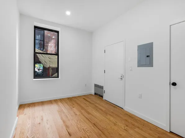 259 Fourth Avenue image 3 of 6