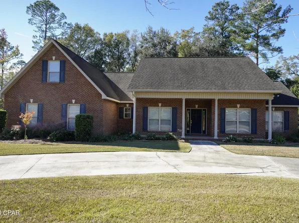 5365 Cherry St, Graceville, FL 32440