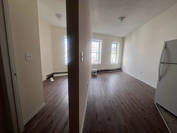5th image of 114-34 Farmers Blvd #2Z