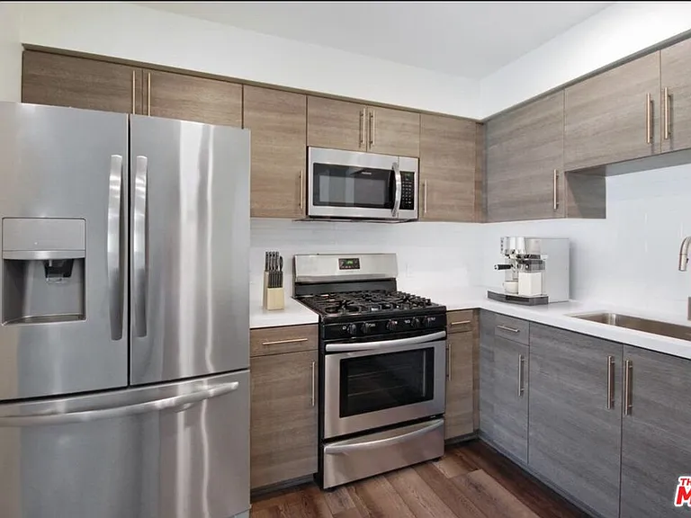 3667 Mentone Ave #3 — Photo 4
