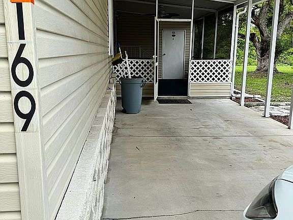 4th image of 169 Windsor Dr