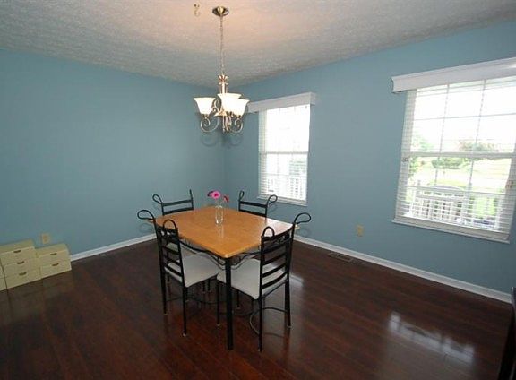 4th image of 7097 Parliament Pl