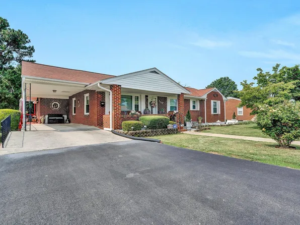 3348 Kershaw Rd NW, Roanoke, VA 24017