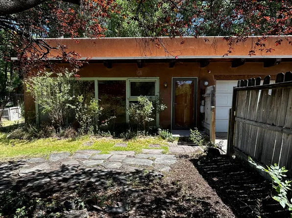 3871 Corrales Rd NW, Corrales, NM 87048