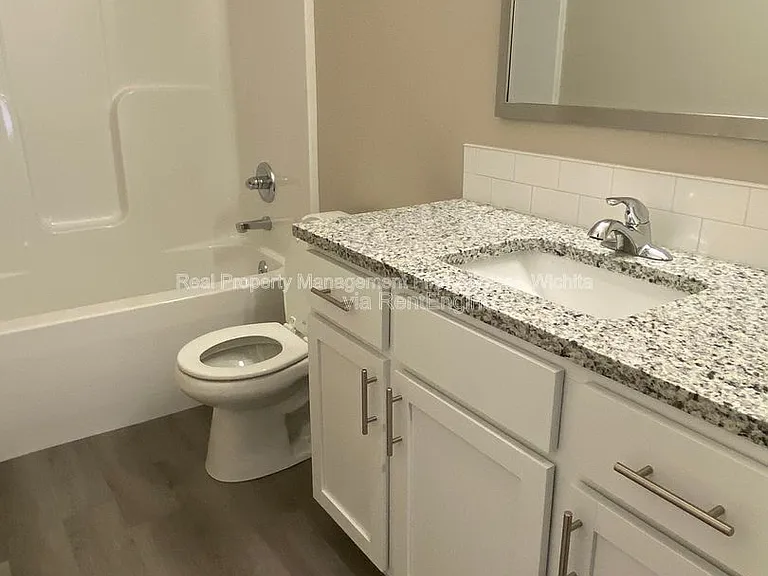 4610 S Kessler Cir — Photo 10