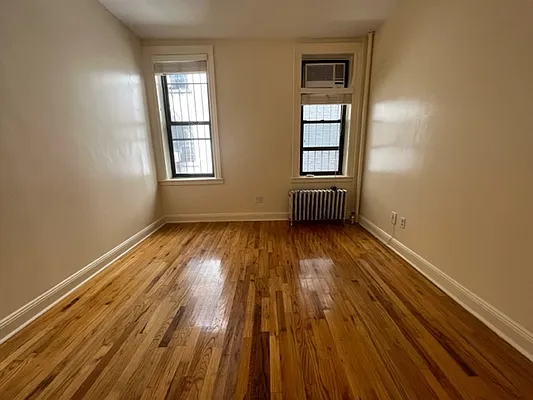 Rented by Contact Realty II Corp | media 14