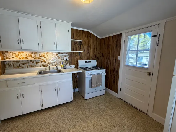 10 Chapin St #J, Winchester, MA 01890