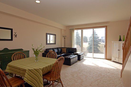 4th image of 2927 Stonewater Dr